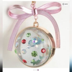 Betsey Johnson: Adorable Acrylic Globe Earrings